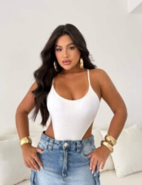 Larissa Aquino Atacado