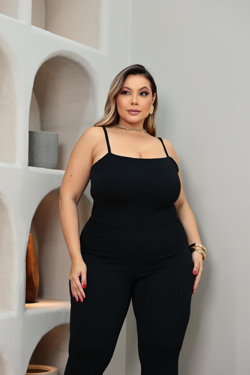 Larissa Quirino Atacado