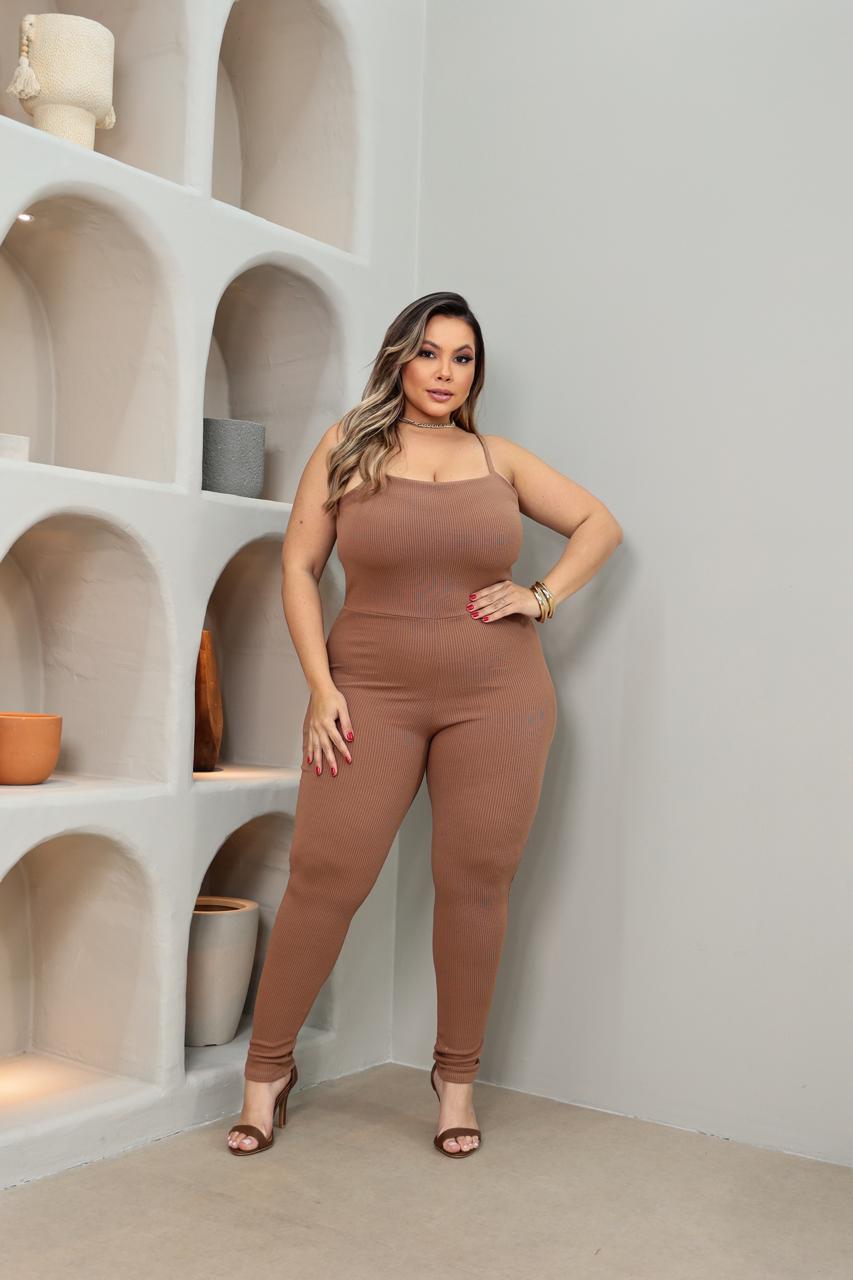 Larissa Quirino Atacado